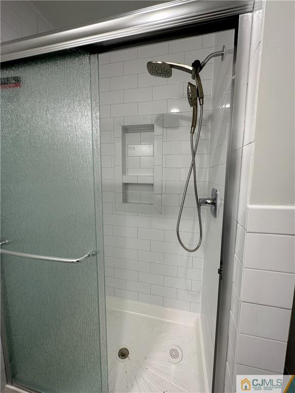 3606 Hana Road Edison, NJ 08817 - Photo 18 of 27