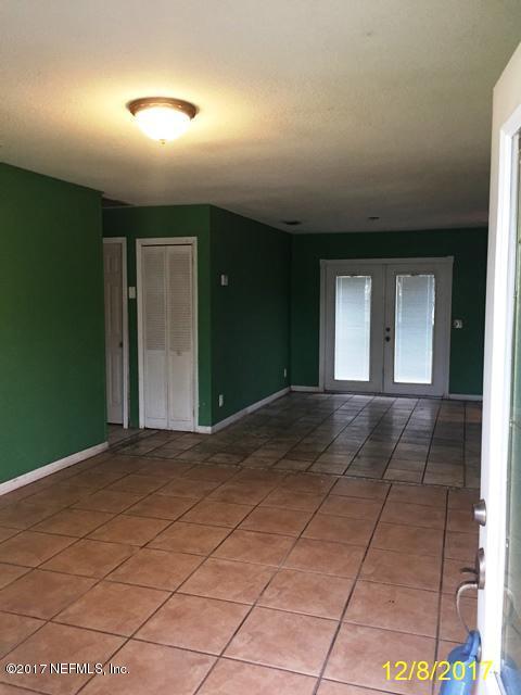 7345 Ridgeway Road North Jacksonville, FL 32244 - Photo 2 of 26 a view of entryway