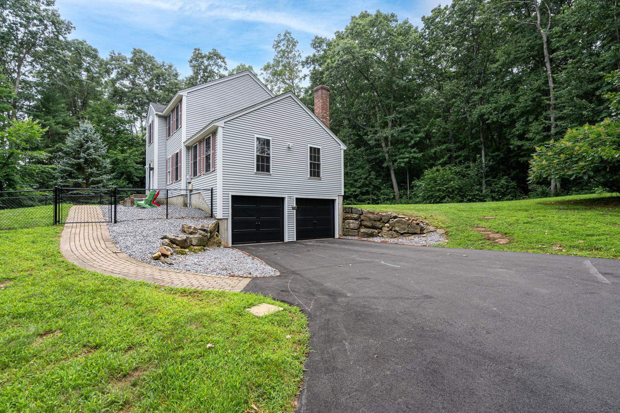 30 Chester Road Derry, NH 03038 - Photo 6 of 28