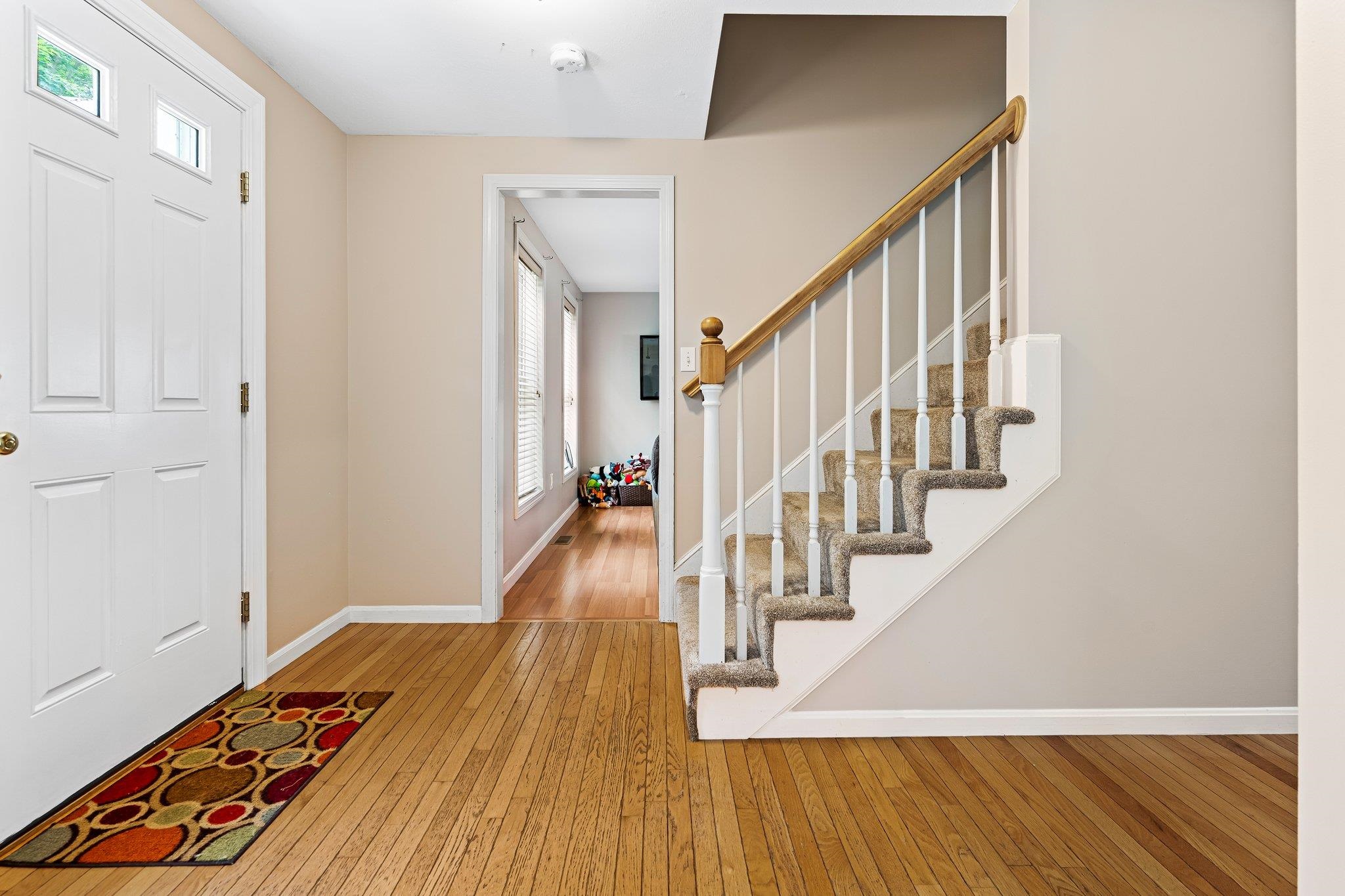 30 Chester Road Derry, NH 03038 - Photo 9 of 28