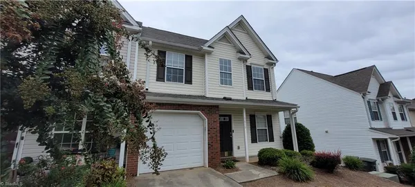 $1,895 | 5610 Harbor House Drive, Greensboro, NC 27410