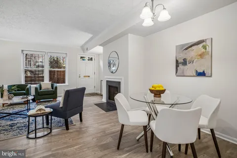 $380,000 | 1953 Calvert Street Northwest, Unit 1953 5, Washington, DC 20009