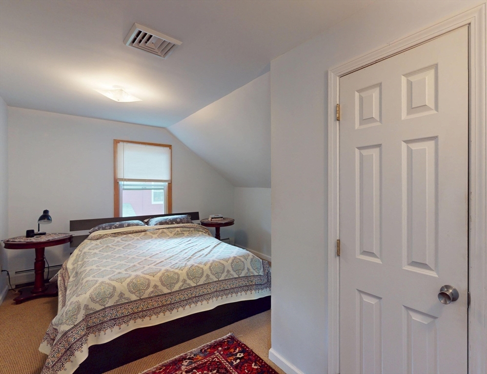 42 Water Street Northampton, MA 01053 - Photo 25 of 35