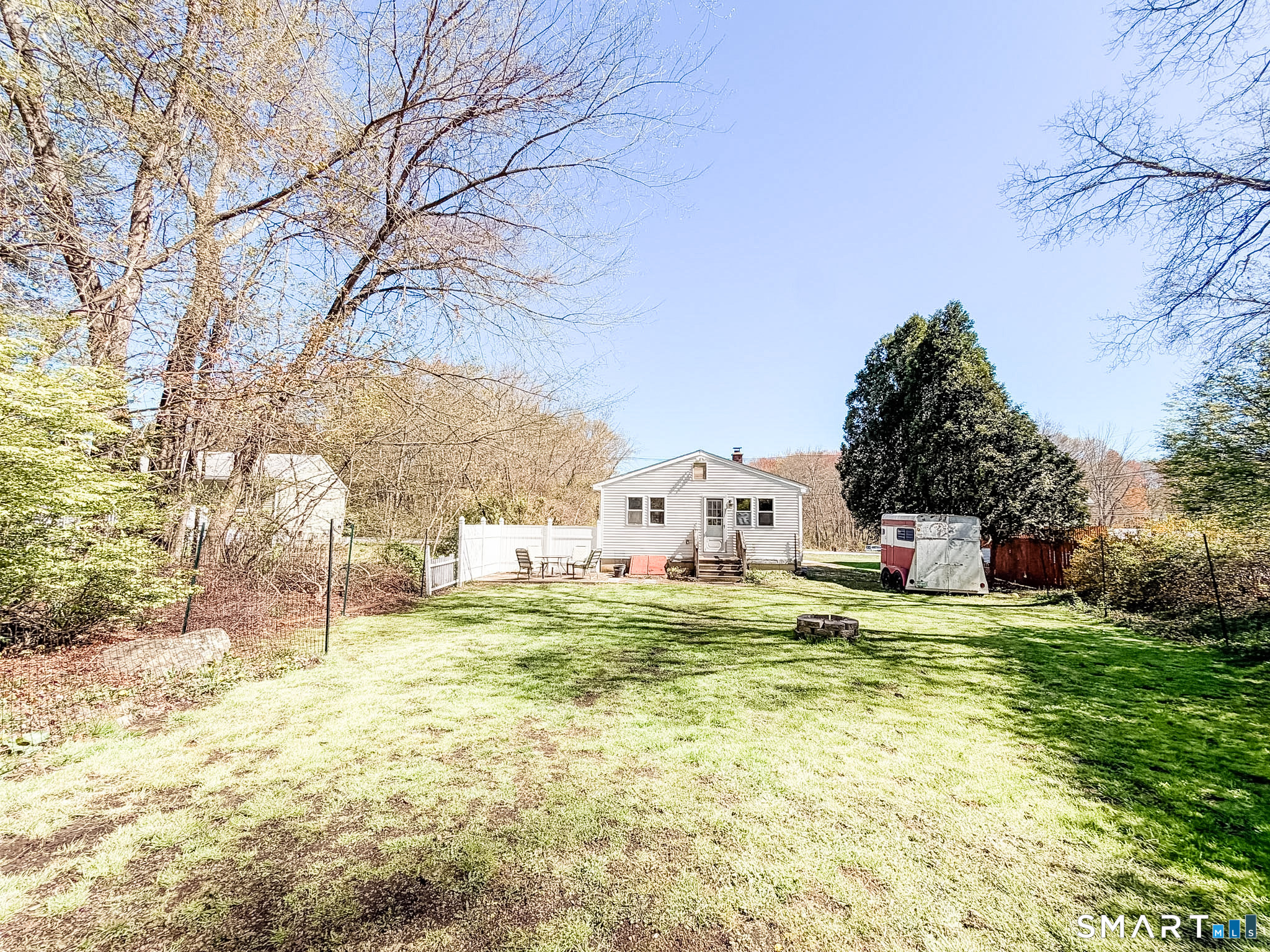 160 Dunham Street Norwich, CT 06360 - Photo 15 of 26