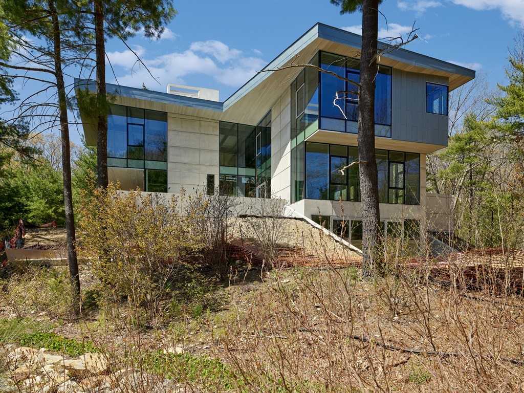 16 Todd Pond Road Lincoln, MA 01773 - Photo 5 of 25 Gallery Image 5