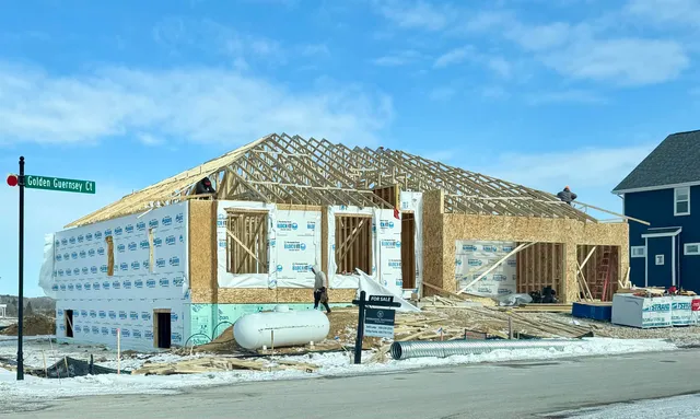 $1,350,000 | 5836 Golden Guernsey Court, Waunakee, WI 53597