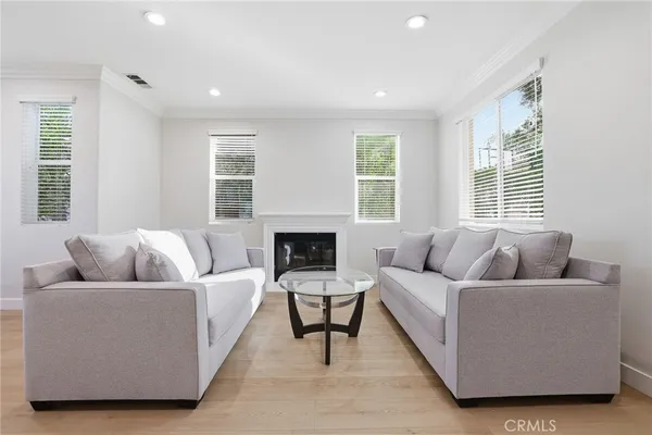 $5,000 | 8220 Chamberlain, Reseda, CA 91335