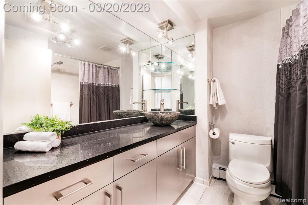 5832 Shaun Road West Bloomfield, MI 48322 - Photo 26 of 42 Gallery Image 26