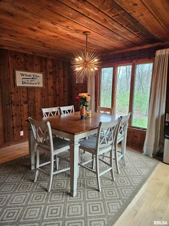 $329,000 | 1077 Knox Road 500 East, Galesburg, IL 61401