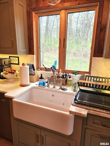 $329,000 | 1077 Knox Road 500 East, Galesburg, IL 61401