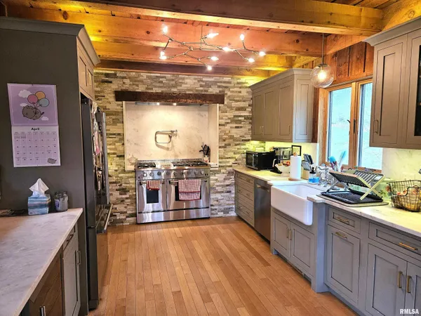 $329,000 | 1077 Knox Road 500 East, Galesburg, IL 61401