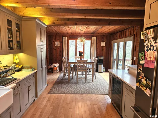 $329,000 | 1077 Knox Road 500 East, Galesburg, IL 61401