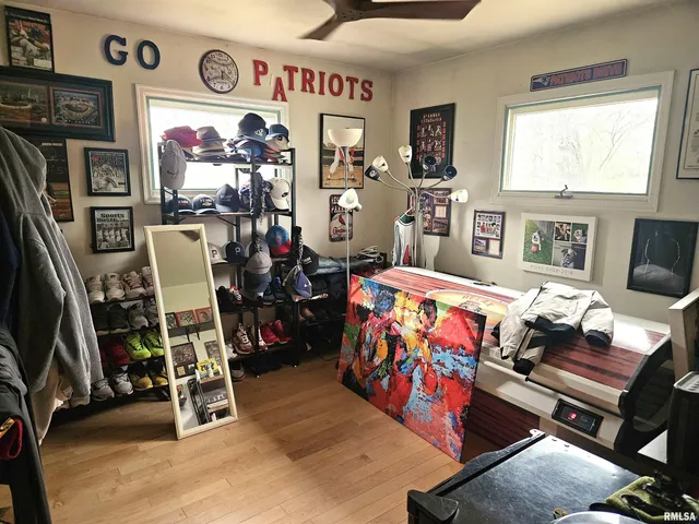 $329,000 | 1077 Knox Road 500 East, Galesburg, IL 61401