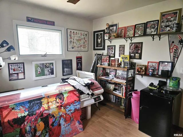 $329,000 | 1077 Knox Road 500 East, Galesburg, IL 61401