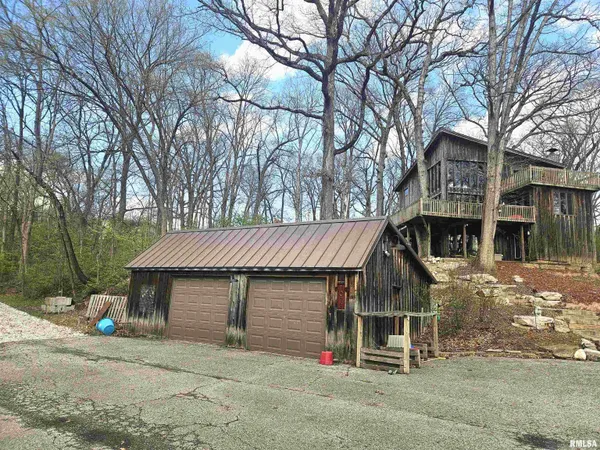 $329,000 | 1077 Knox Road 500 East, Galesburg, IL 61401