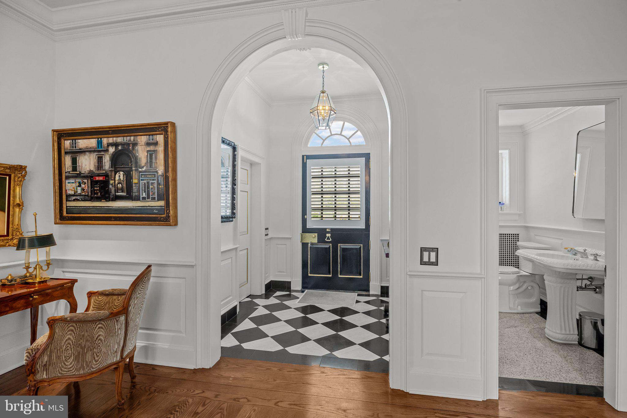 6068 Stoney Hill Road New Hope, PA 18938 - Photo 5 of 117 Main Entrance