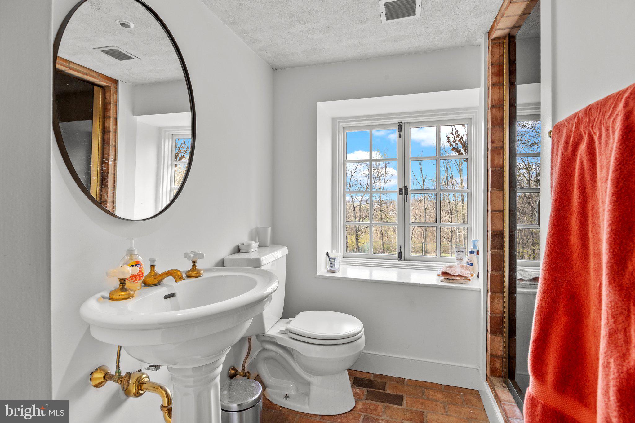 6068 Stoney Hill Road New Hope, PA 18938 - Photo 62 of 117 Guest House Full Bathroom