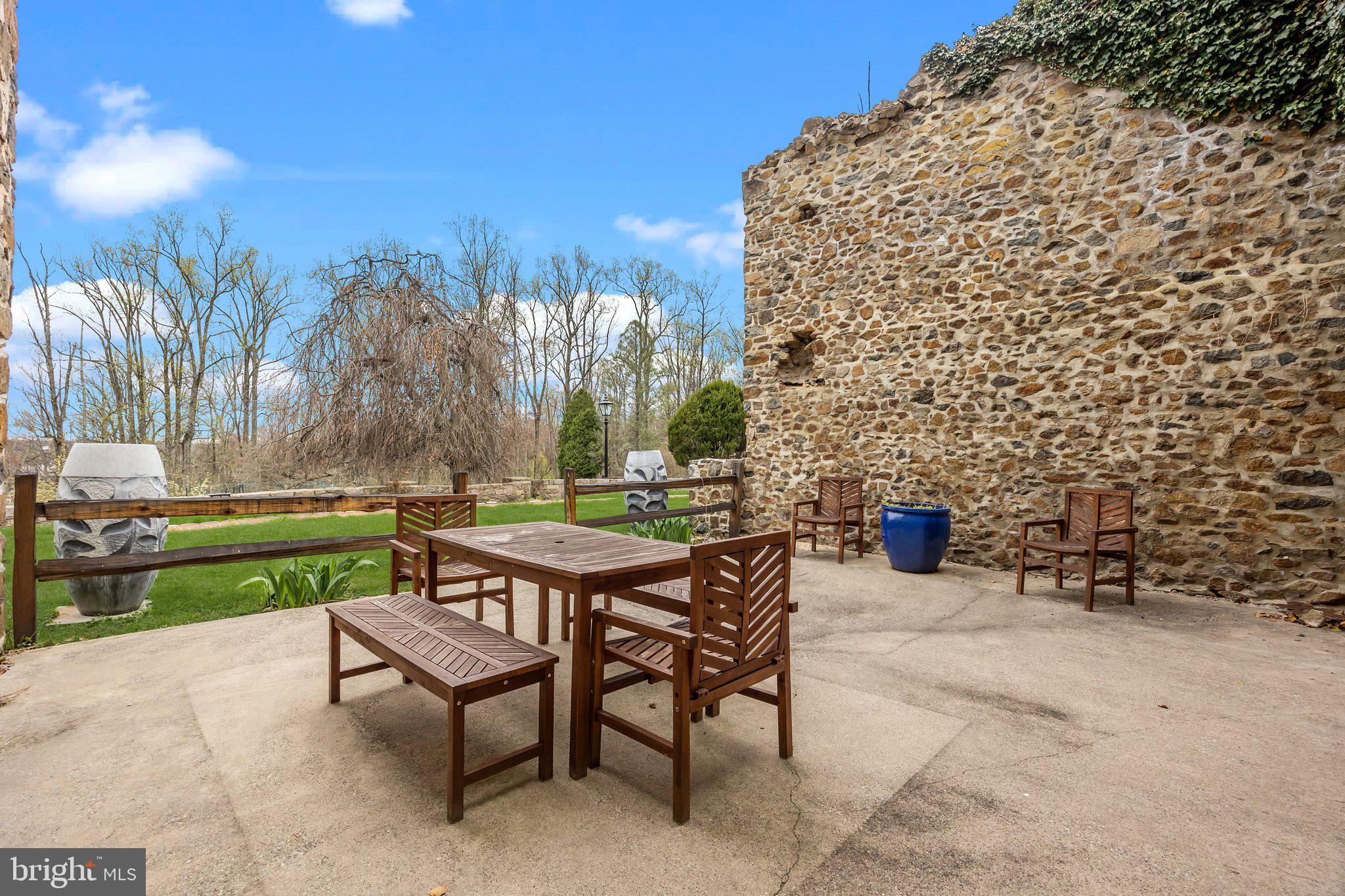 6068 Stoney Hill Road New Hope, PA 18938 - Photo 91 of 117 Al Fresco Dining
