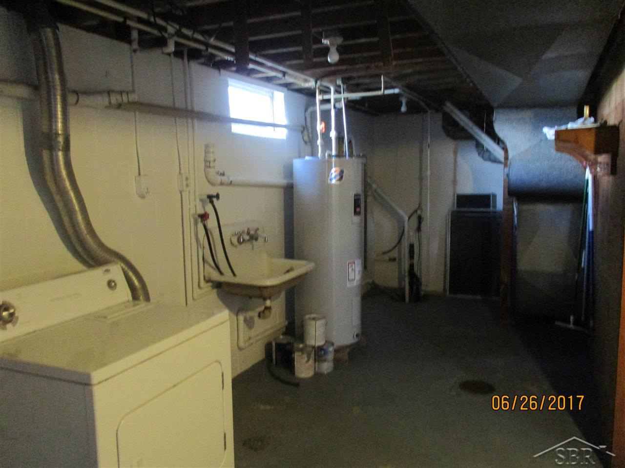 1310 West Verne Road Burt, MI 48417 - Photo 9 of 13 31323662-8.JPG