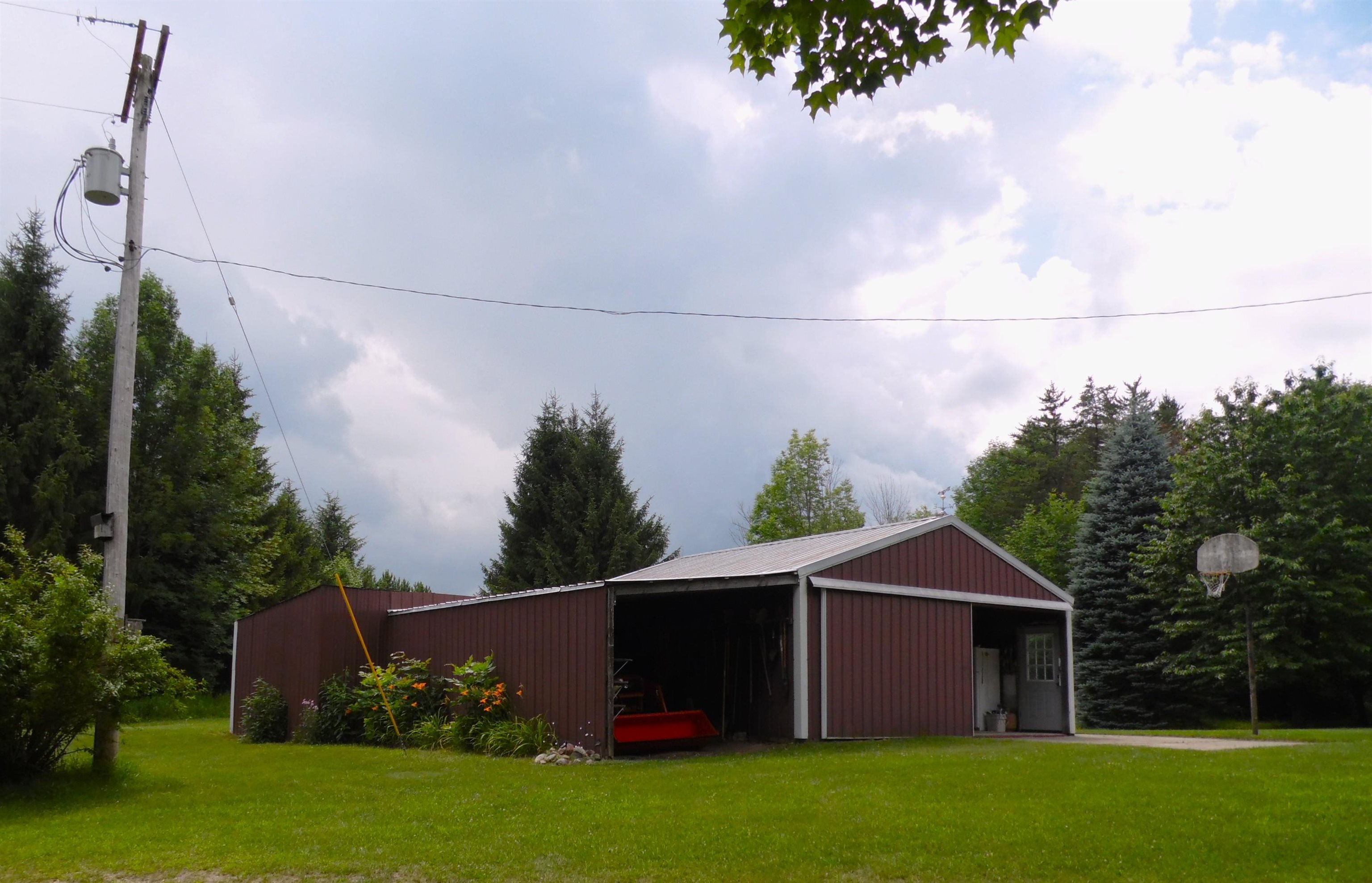 4245 Cassidy Road Gladwin, MI 48624 - Photo 27 of 49