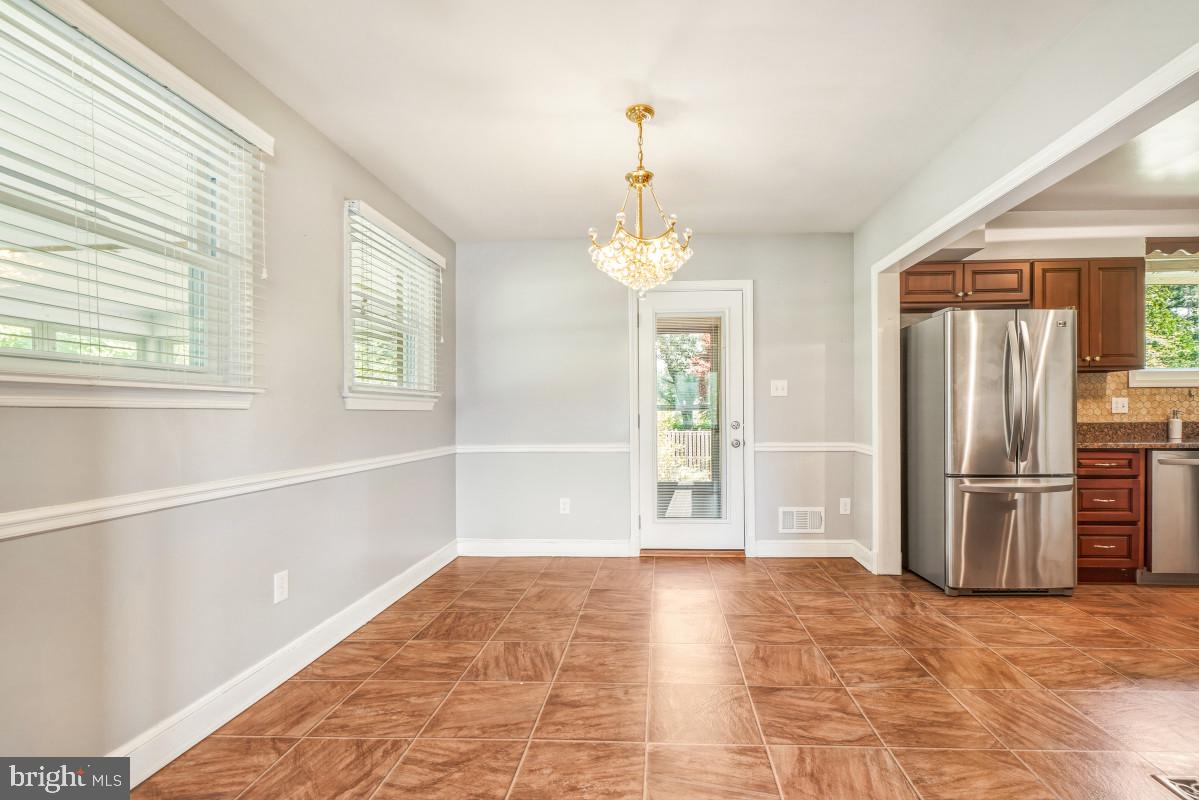 500 Derrydown Lane Silver Spring, MD 20904 - Photo 6 of 30 Gallery Image 6