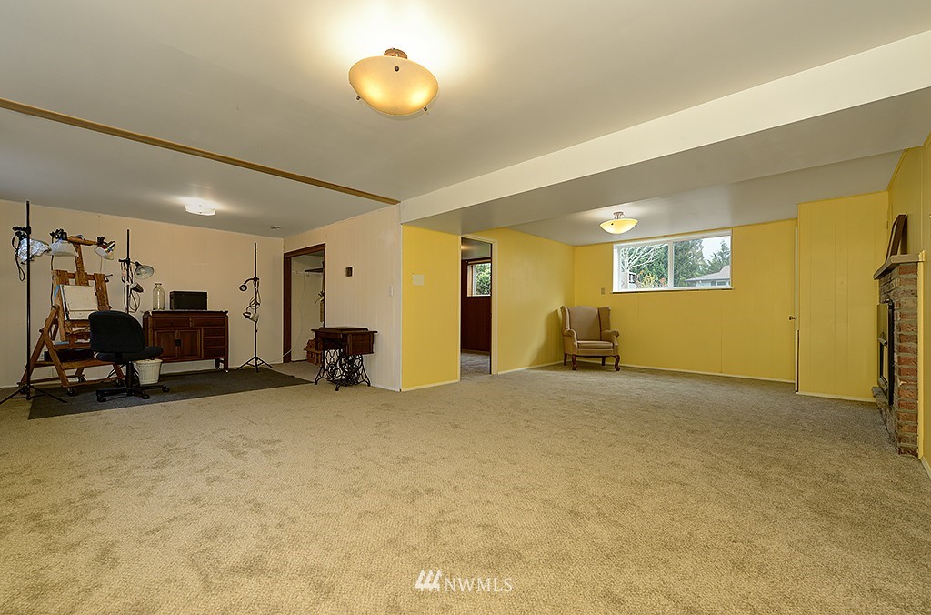 10414 Northeast 198th Street Bothell, WA 98011 - Photo 17 of 21 Gallery Image 17