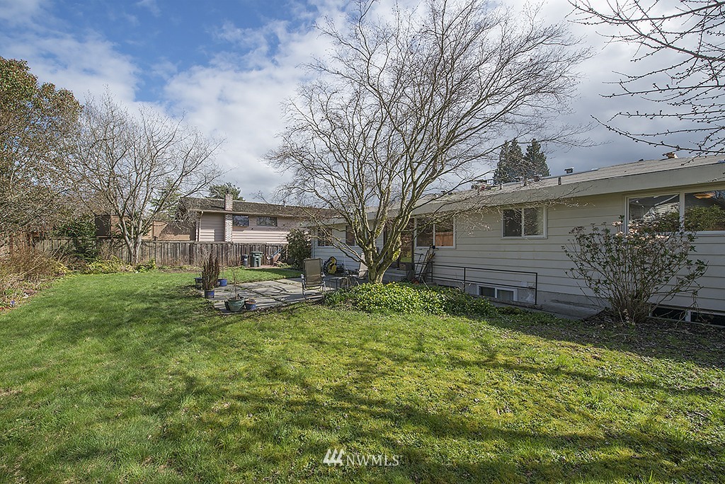 10414 Northeast 198th Street Bothell, WA 98011 - Photo 20 of 21 Gallery Image 20
