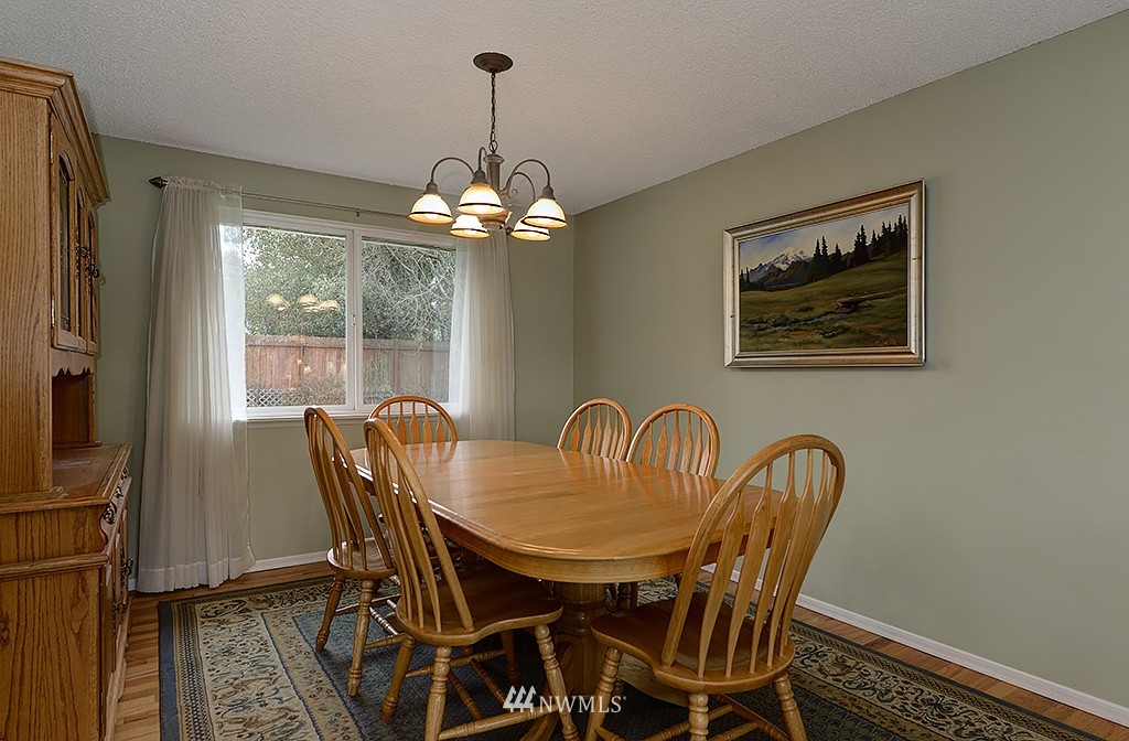 10414 Northeast 198th Street Bothell, WA 98011 - Photo 10 of 21 Gallery Image 10