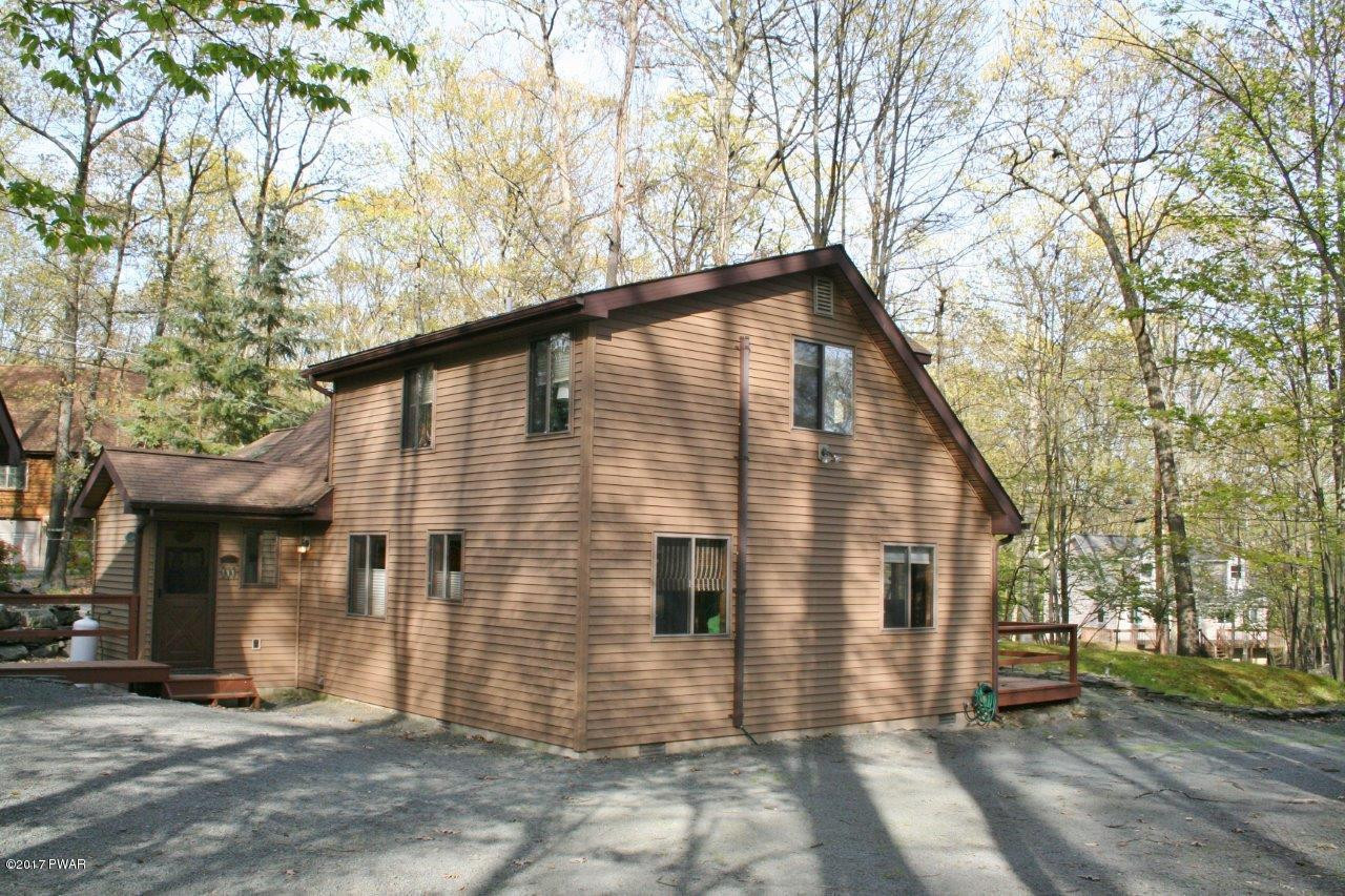 33 Rock Road Lakeville, PA 18438 - Photo 3 of 35