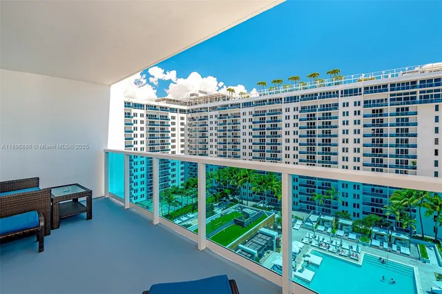 $6,700 | 2301 Collins Avenue, Unit 1211, Miami Beach, FL 33139