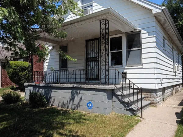 $100,000 | 18620 Charest Street, Detroit, MI 48234