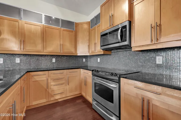 $440,000 | 801 North 4th Street, Unit 302, Wilmington, NC 28401