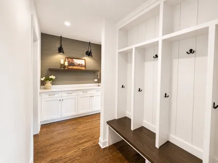 $829,000 | 208 Dundee Avenue, Barrington, IL 60010