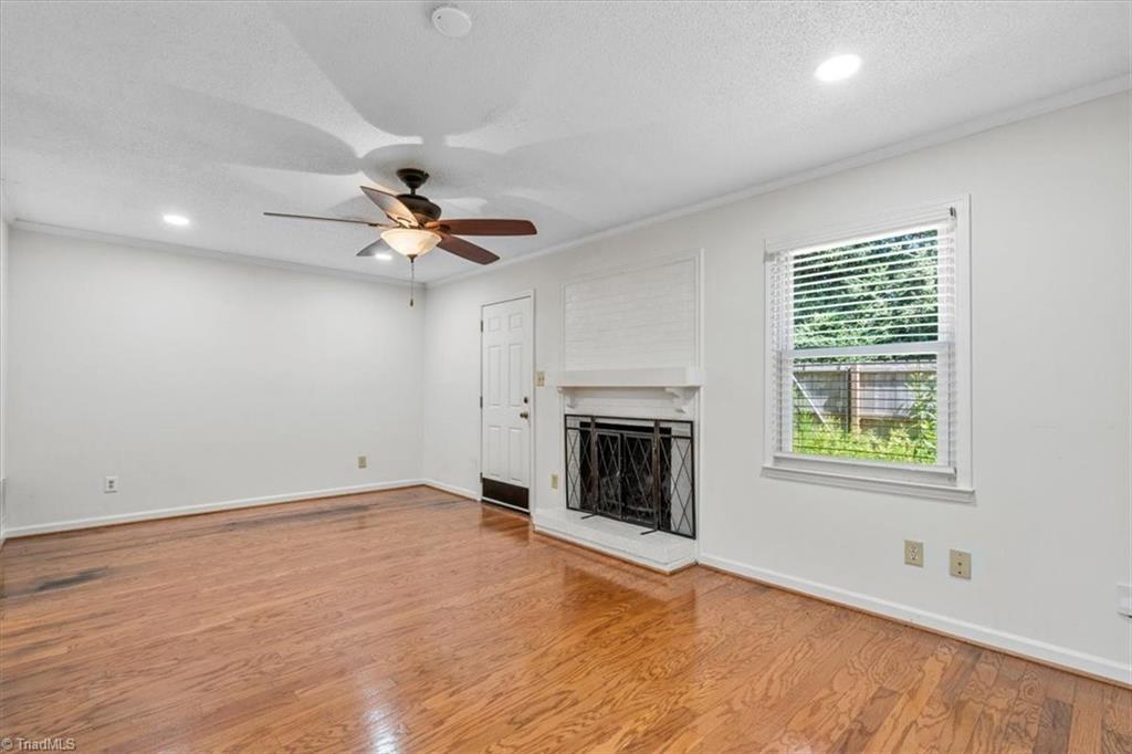 4825 Tower Road, Unit C Greensboro, NC 27410 - Photo 5 of 29 Gallery Image 5