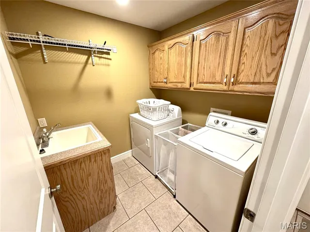 $375,000 | 2206 Cherry Blossom Circle, Lebanon, MO 65536