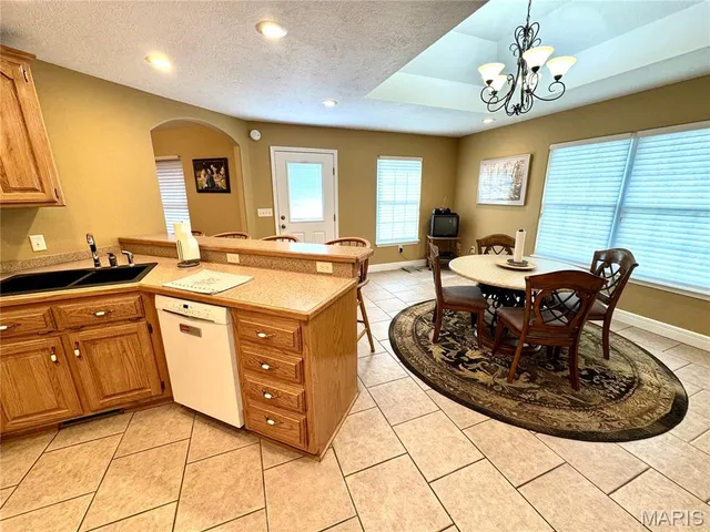 $375,000 | 2206 Cherry Blossom Circle, Lebanon, MO 65536