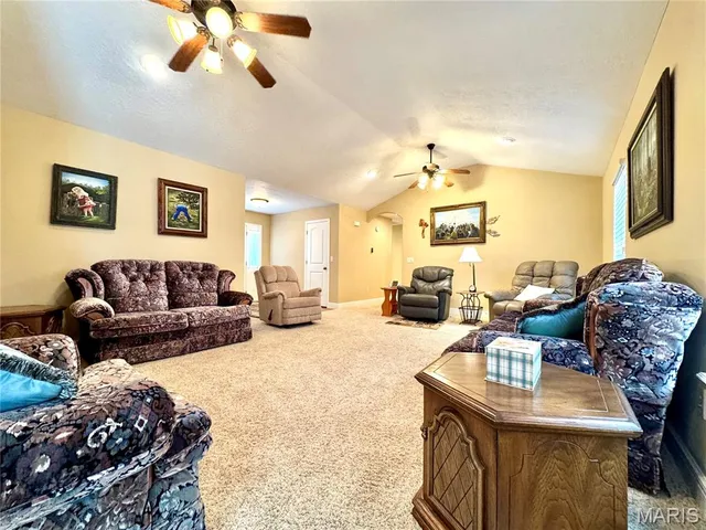 $375,000 | 2206 Cherry Blossom Circle, Lebanon, MO 65536