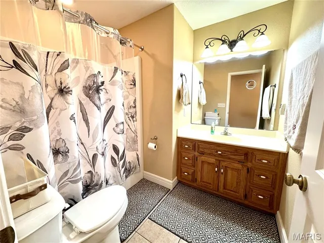 $375,000 | 2206 Cherry Blossom Circle, Lebanon, MO 65536