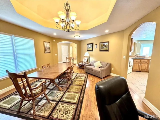 $375,000 | 2206 Cherry Blossom Circle, Lebanon, MO 65536