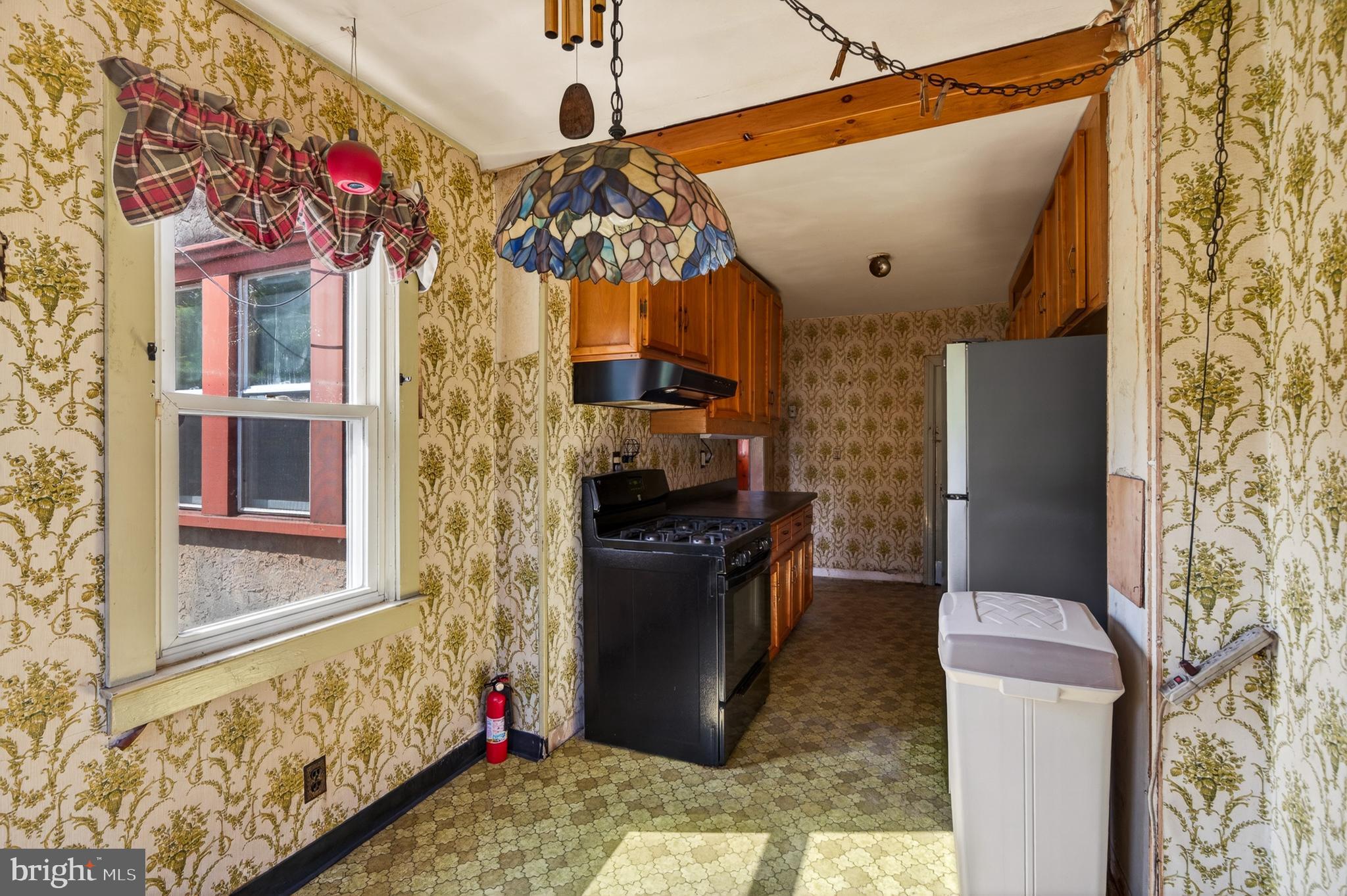 7737 Parkview Road Upper Darby, PA 19082 - Photo 18 of 35