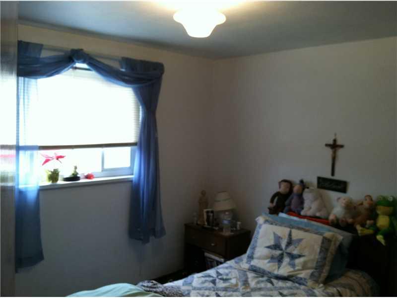3681 Willett Road Baldwin, PA 15227 - Photo 6 of 11 Bedroom.