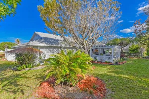 $499,000 | 7886 Southeast Trenton Avenue, Hobe Sound, FL 33455