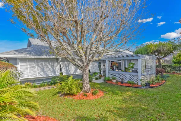 $499,000 | 7886 Southeast Trenton Avenue, Hobe Sound, FL 33455
