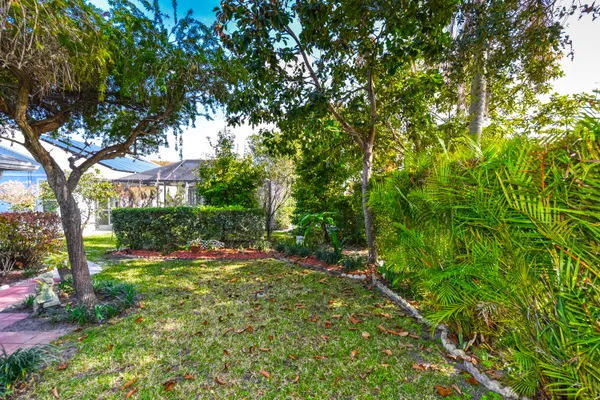 $499,000 | 7886 Southeast Trenton Avenue, Hobe Sound, FL 33455