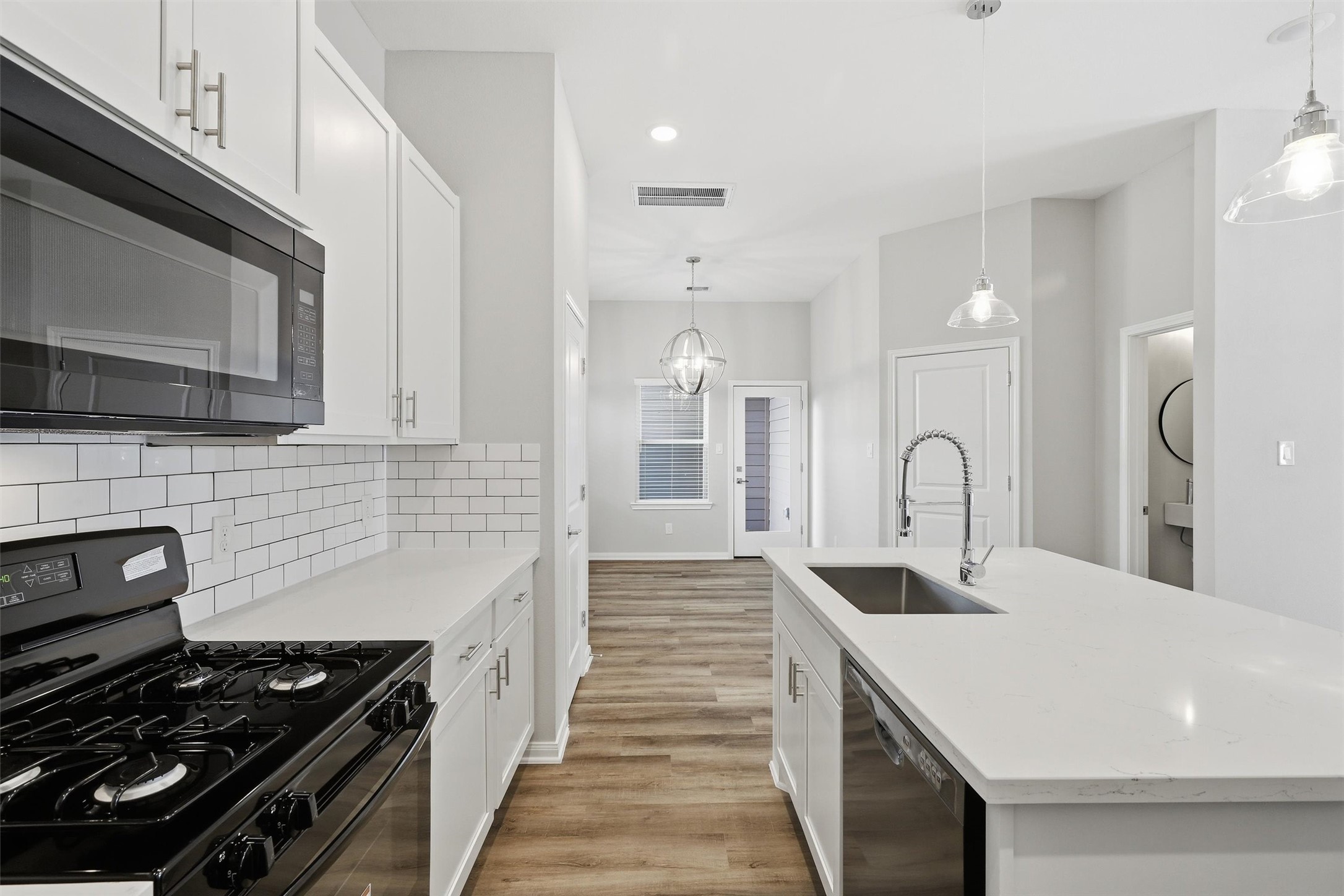 9912 Clark Road, Unit B Houston, TX 77076 - Photo 13 of 48