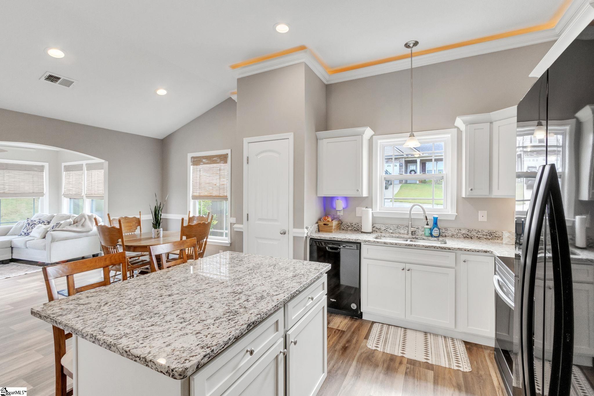 900 John Thomas Way Greer, SC 29651 - Photo 8 of 31