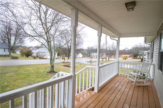 105 Rodeo Drive Columbia, TN 38401 - Photo 3 of 18 Gallery Image 3