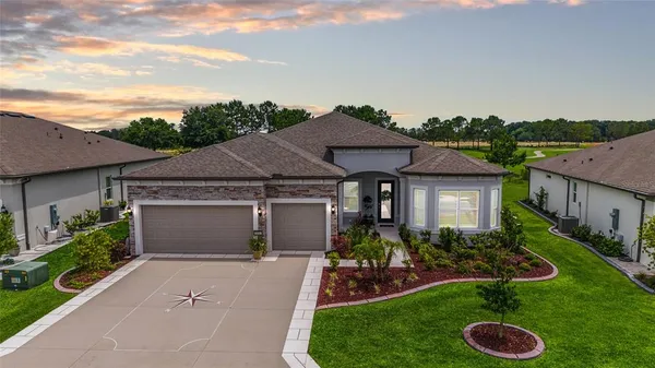 $695,000 | 8606 Southwest 61st Loop, Ocala, FL 34481