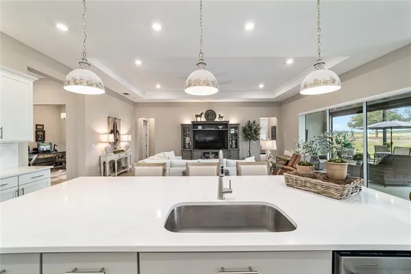 $695,000 | 8606 Southwest 61st Loop, Ocala, FL 34481