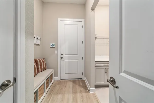 $695,000 | 8606 Southwest 61st Loop, Ocala, FL 34481